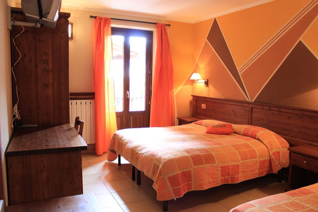 Chalet Seggiovia Pontechianale Pokoj fotografie