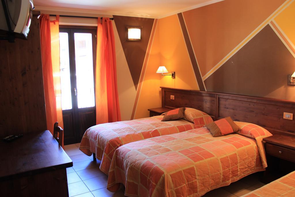 Chalet Seggiovia Pontechianale Pokoj fotografie